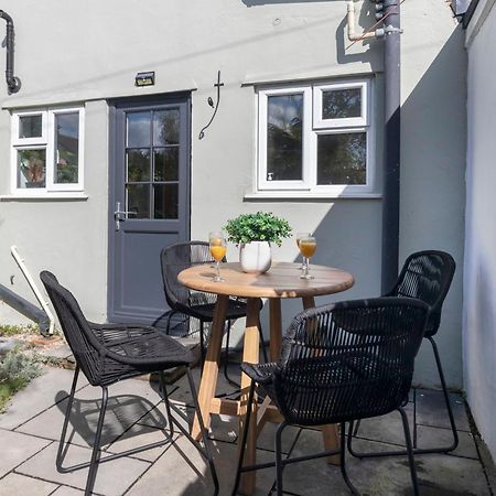 Beautiful Victoria Retreat Villa Cheltenham Exterior photo